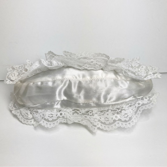 White Lace Satin Bridal Make Up Bag Pouch Zipper NWOT - Picture 2 of 6